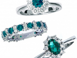 Anello con smeraldo